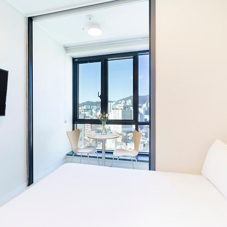 From H Reposant Hotel Busnan Seomyeon Busan Exterior photo